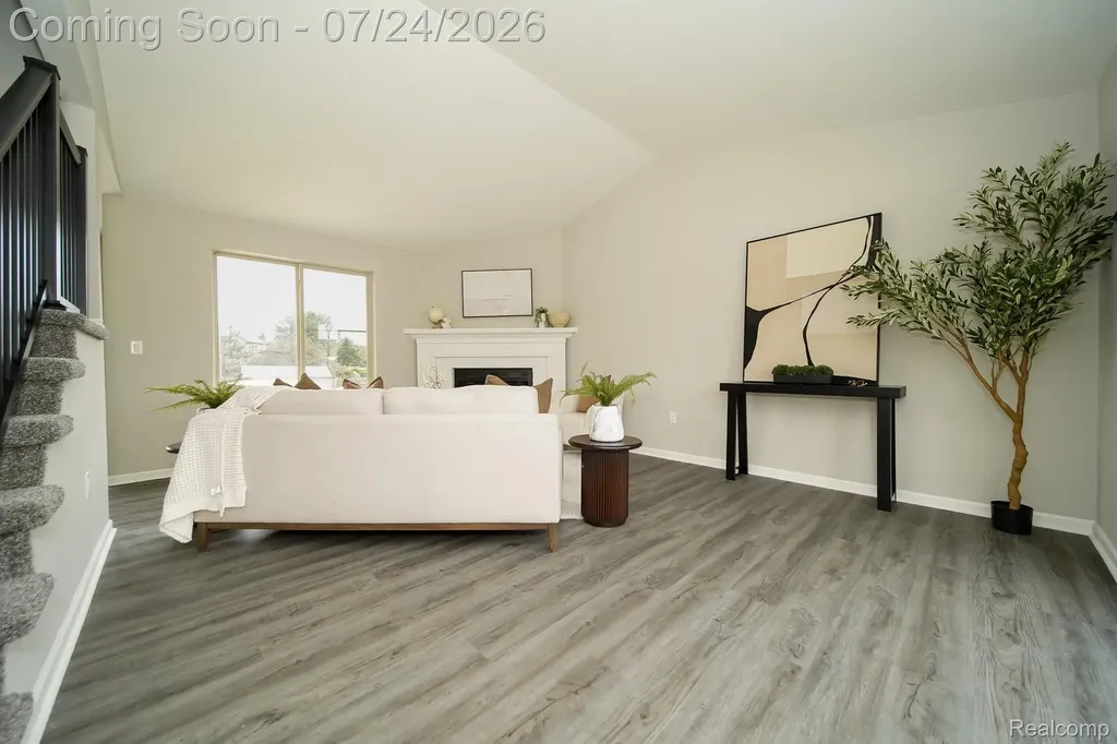 27271 Sparrow Court Chesterfield Township MI 48051