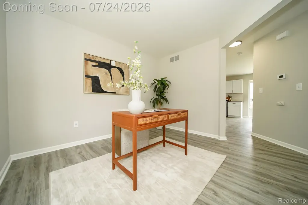 27271 Sparrow Court Chesterfield Township MI 48051