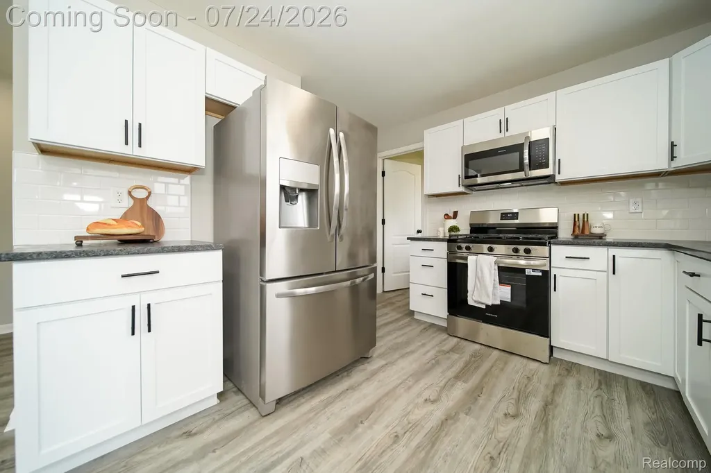 27271 Sparrow Court Chesterfield Township MI 48051