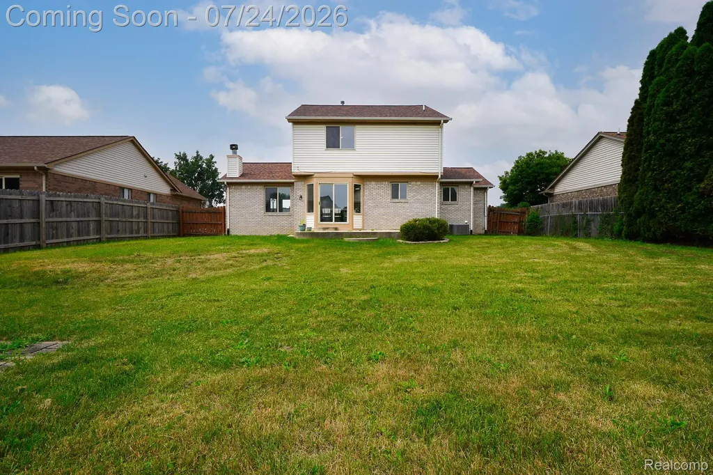 27271 Sparrow Court Chesterfield Township MI 48051