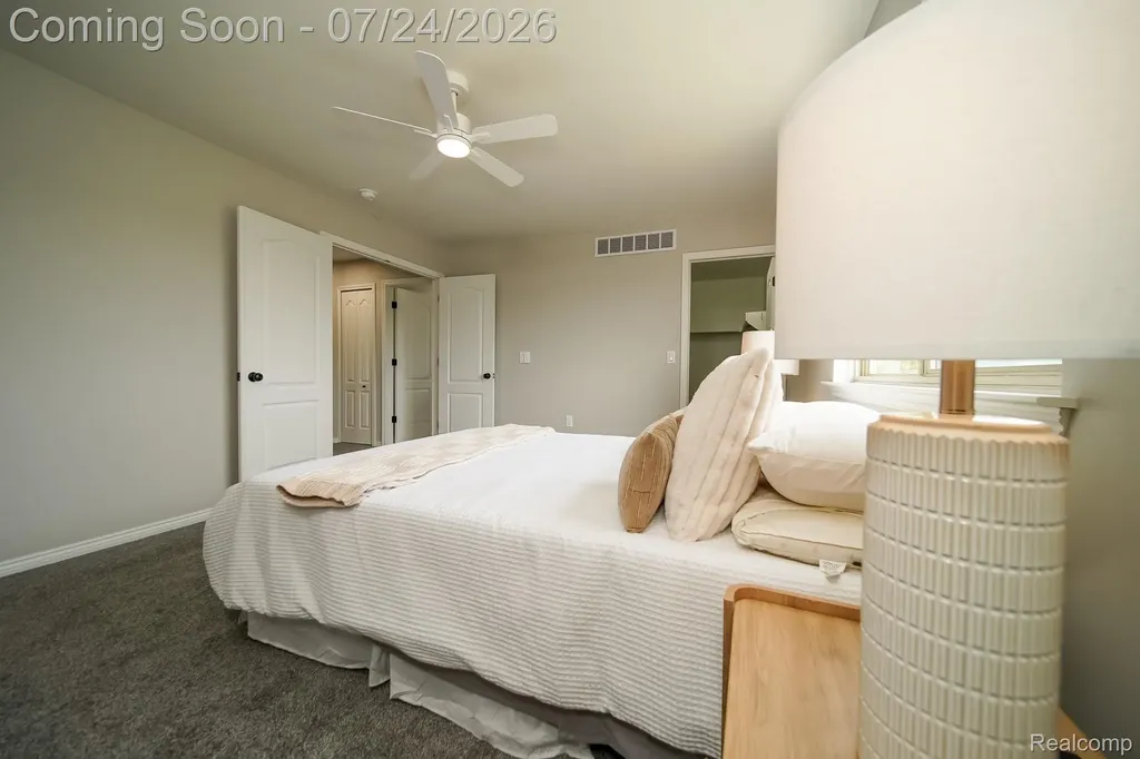 27271 Sparrow Court Chesterfield Township MI 48051