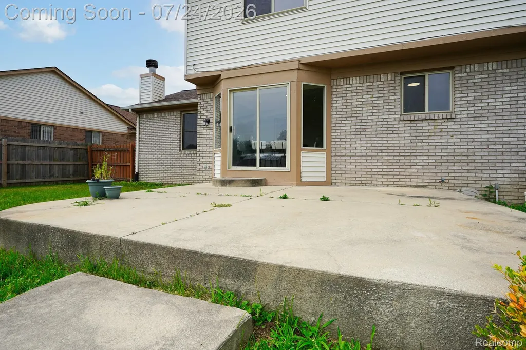 27271 Sparrow Court Chesterfield Township MI 48051
