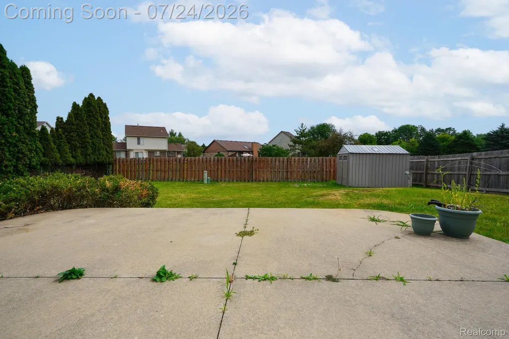 27271 Sparrow Court Chesterfield Township MI 48051
