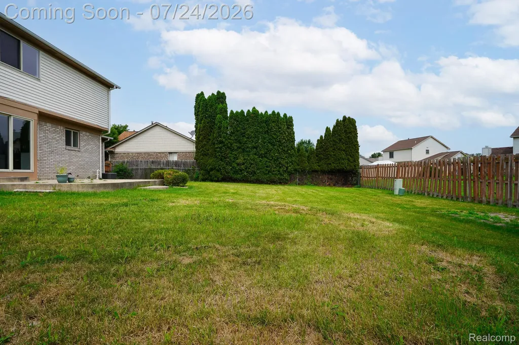 27271 Sparrow Court Chesterfield Township MI 48051
