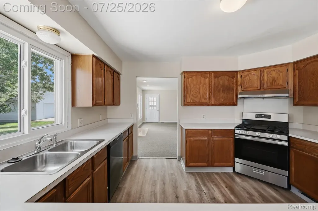 34294 Maple Lane Drive Sterling Heights City MI 48312