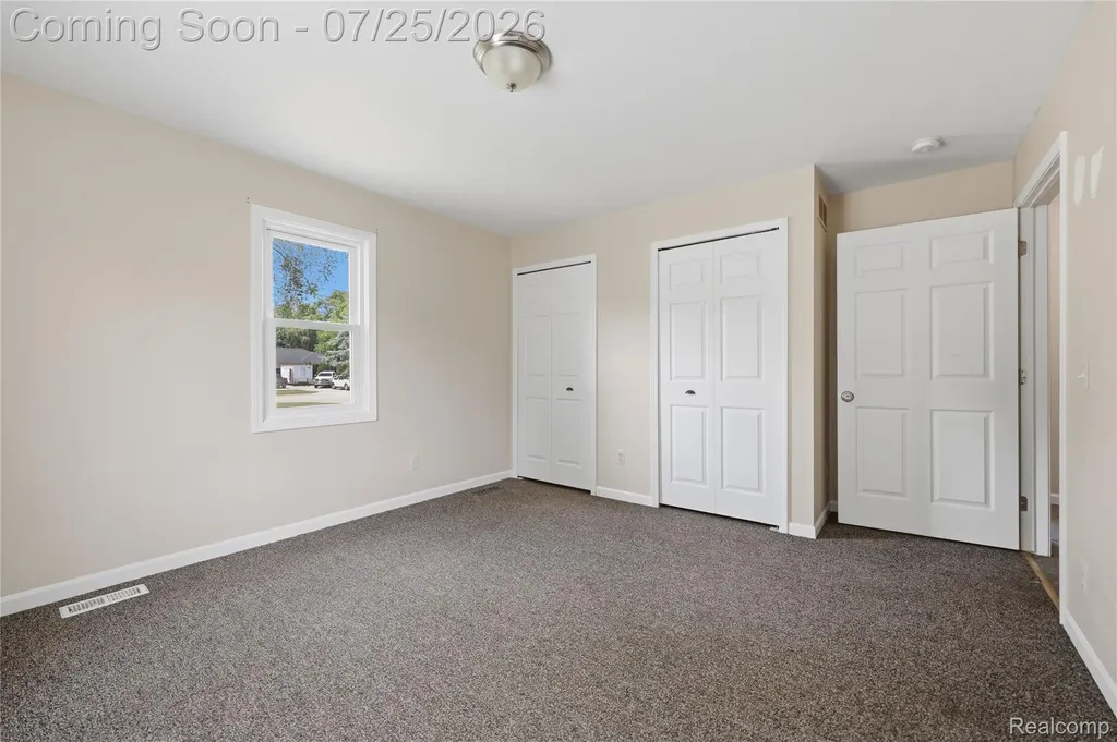 34294 Maple Lane Drive Sterling Heights City MI 48312