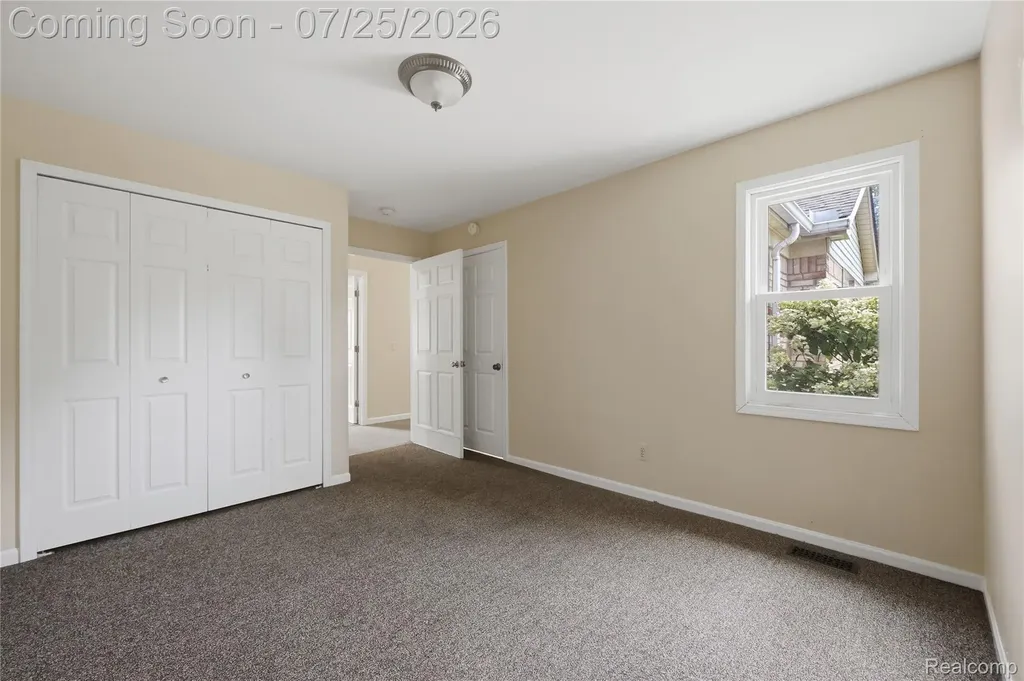34294 Maple Lane Drive Sterling Heights City MI 48312