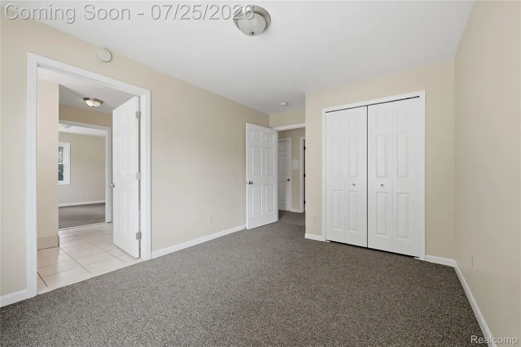34294 Maple Lane Drive Sterling Heights City MI 48312