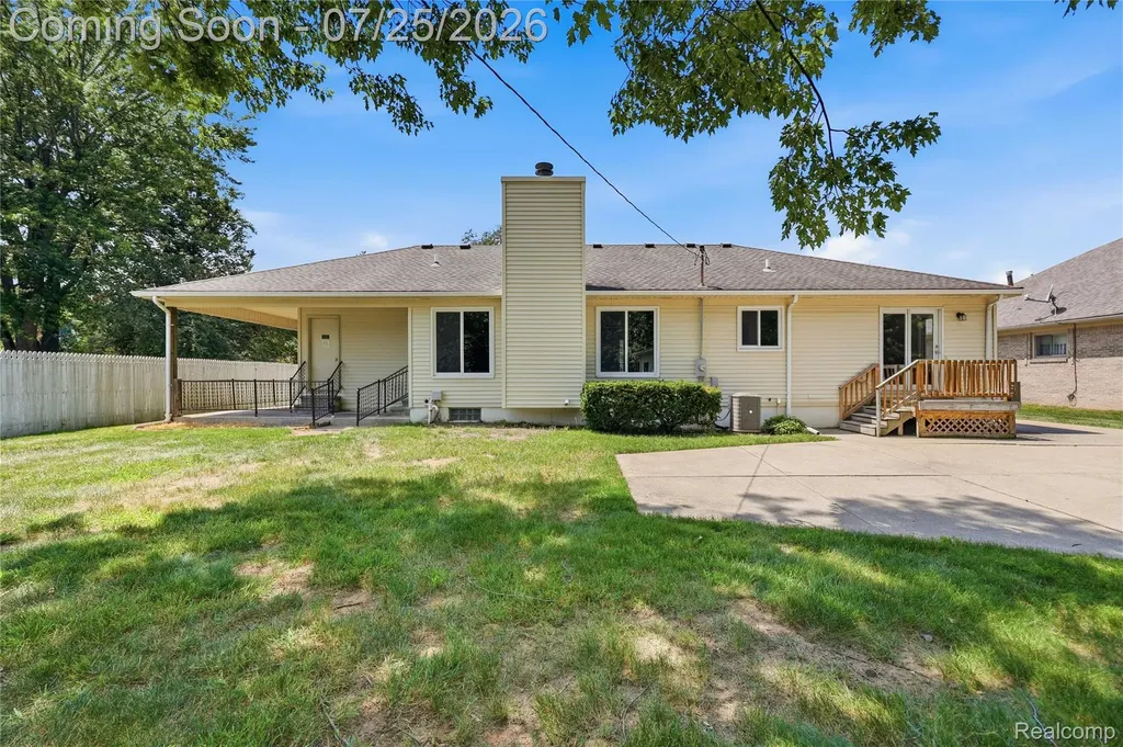 34294 Maple Lane Drive Sterling Heights City MI 48312