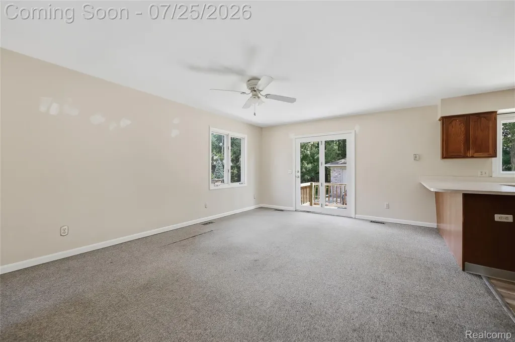 34294 Maple Lane Drive Sterling Heights City MI 48312