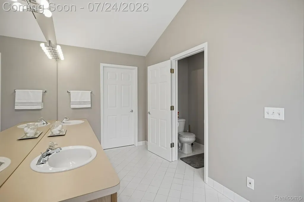 50878 Lancelot Drive Macomb Township MI 48044