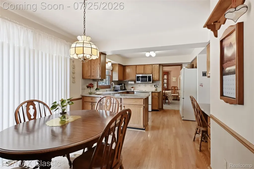 9700 Red Maple Drive Plymouth Charter Township MI 48170