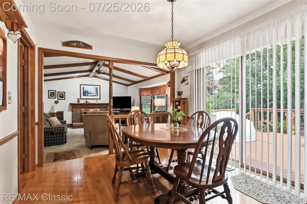9700 Red Maple Drive Plymouth Charter Township MI 48170