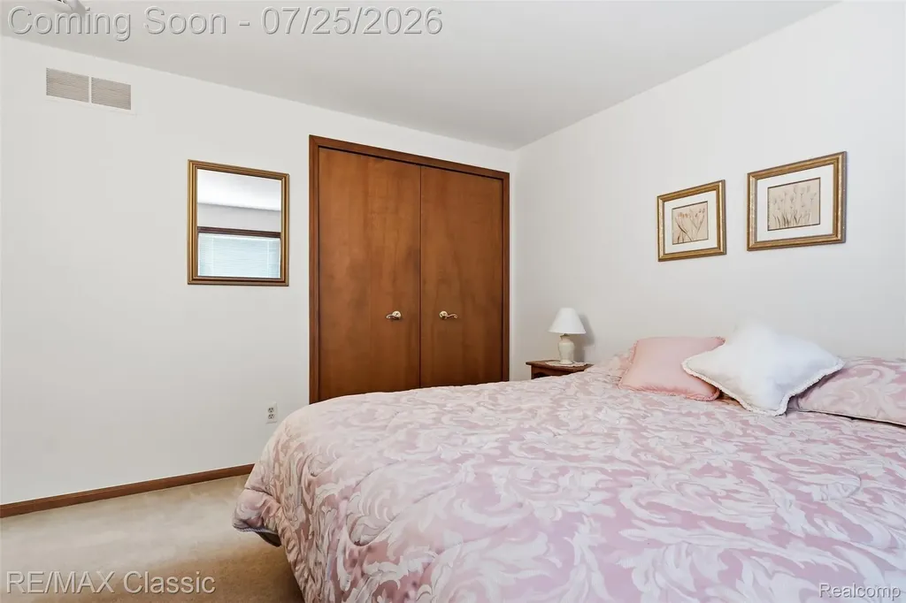 9700 Red Maple Drive Plymouth Charter Township MI 48170