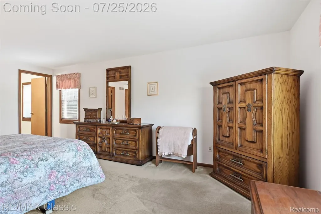 9700 Red Maple Drive Plymouth Charter Township MI 48170