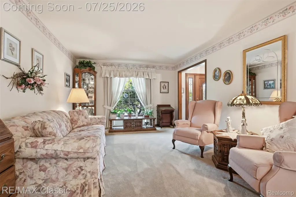 9700 Red Maple Drive Plymouth Charter Township MI 48170