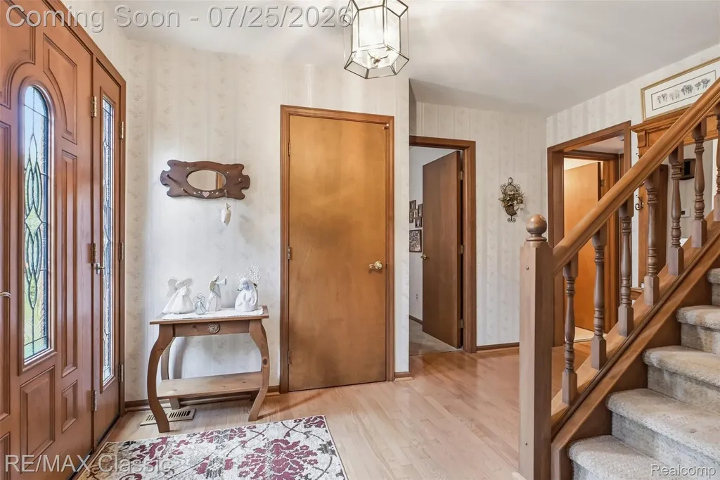 9700 Red Maple Drive Plymouth Charter Township MI 48170