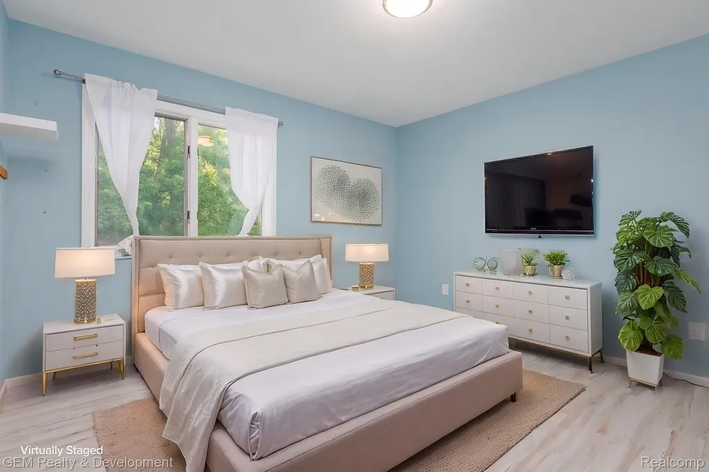 1111 Sarah Road Putnam Township MI 48169