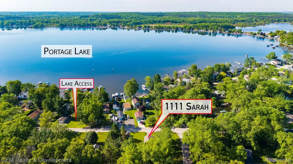 1111 Sarah Road Putnam Township MI 48169
