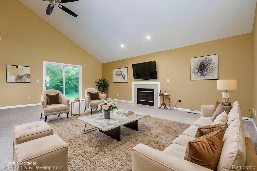 1111 Sarah Road Putnam Township MI 48169