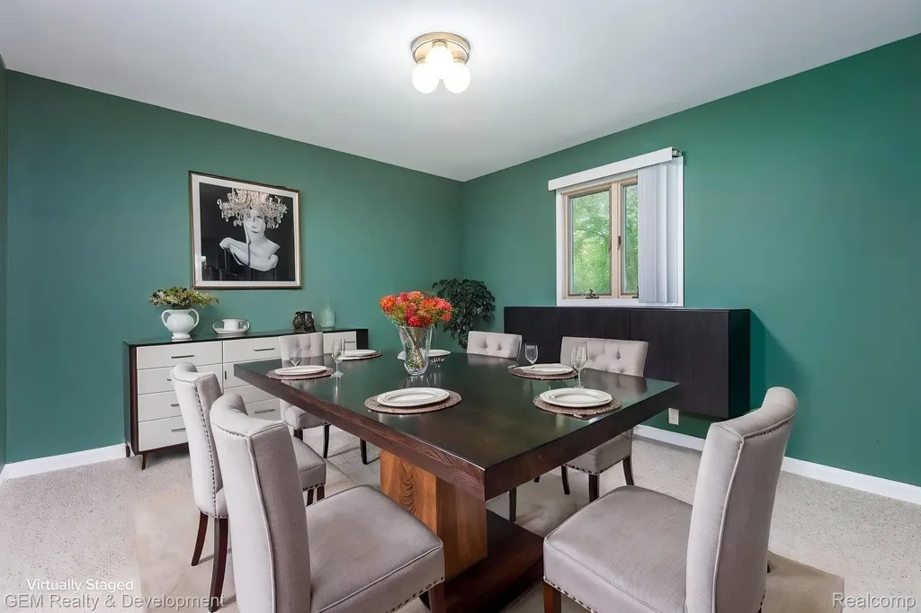 1111 Sarah Road Putnam Township MI 48169