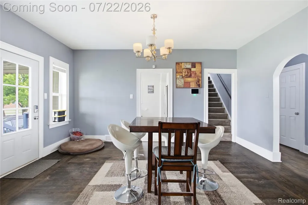 32127 Utica Road Fraser City MI 48026