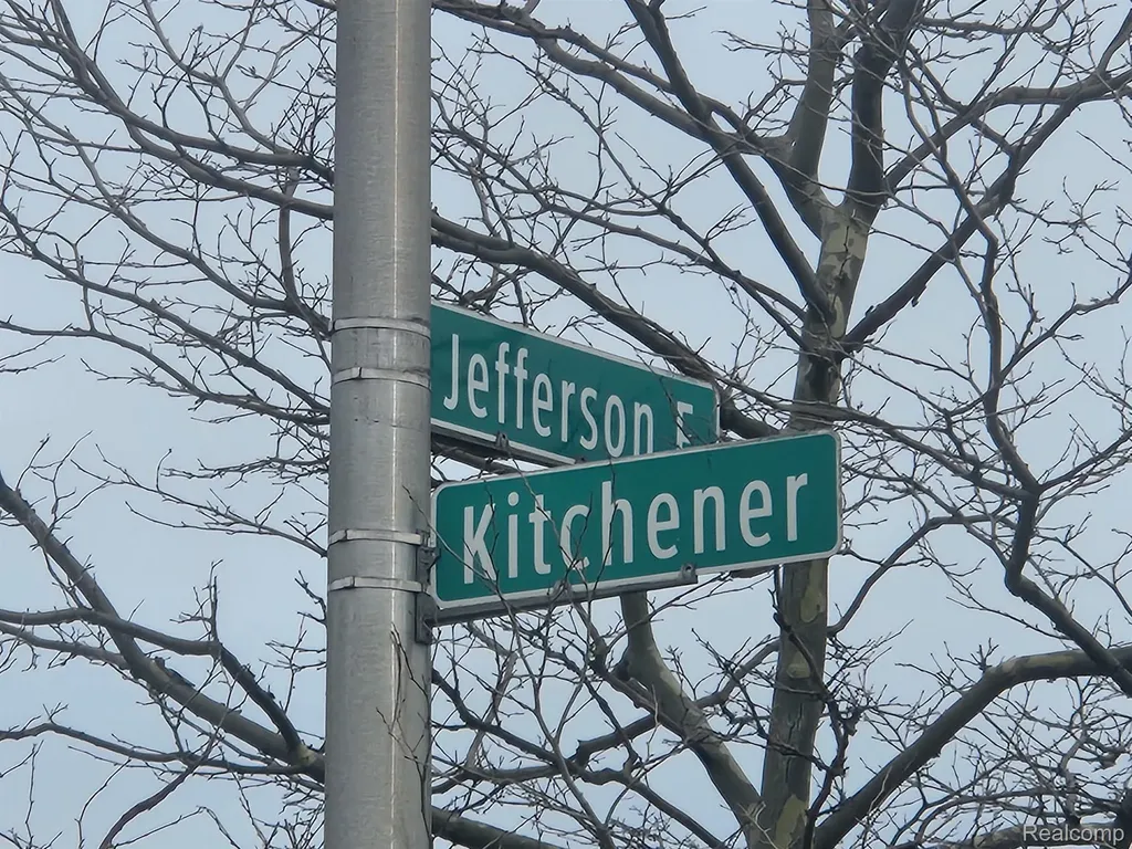 952 Kitchener Street Detroit City MI 48215