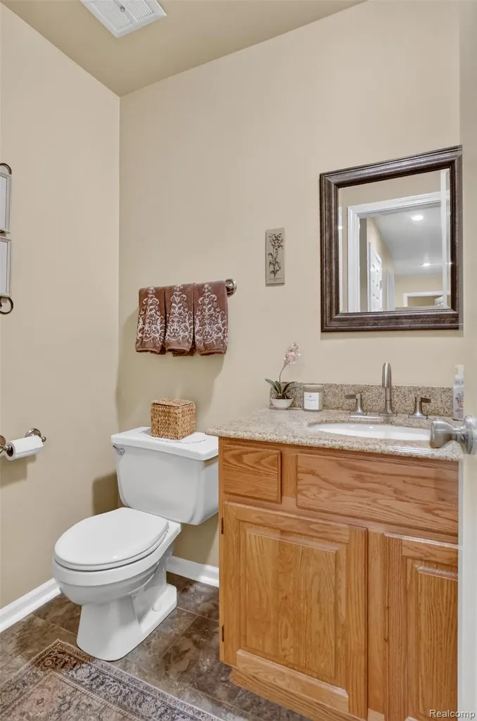 7665 Towering Pines Drive Hamburg Township MI 48116