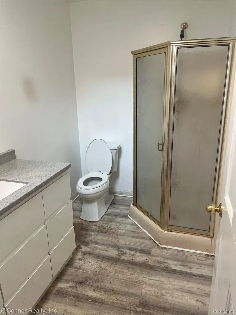 2929 N River Road Fort Gratiot Charter Township MI 48059