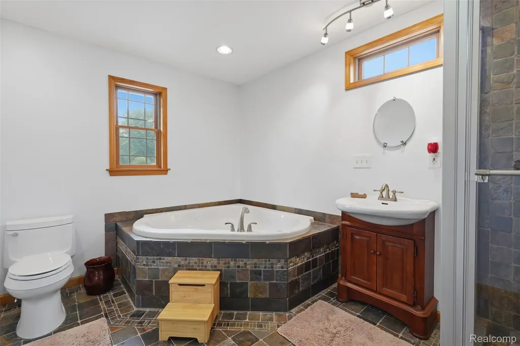3454 Paddington Drive Troy City MI 48084