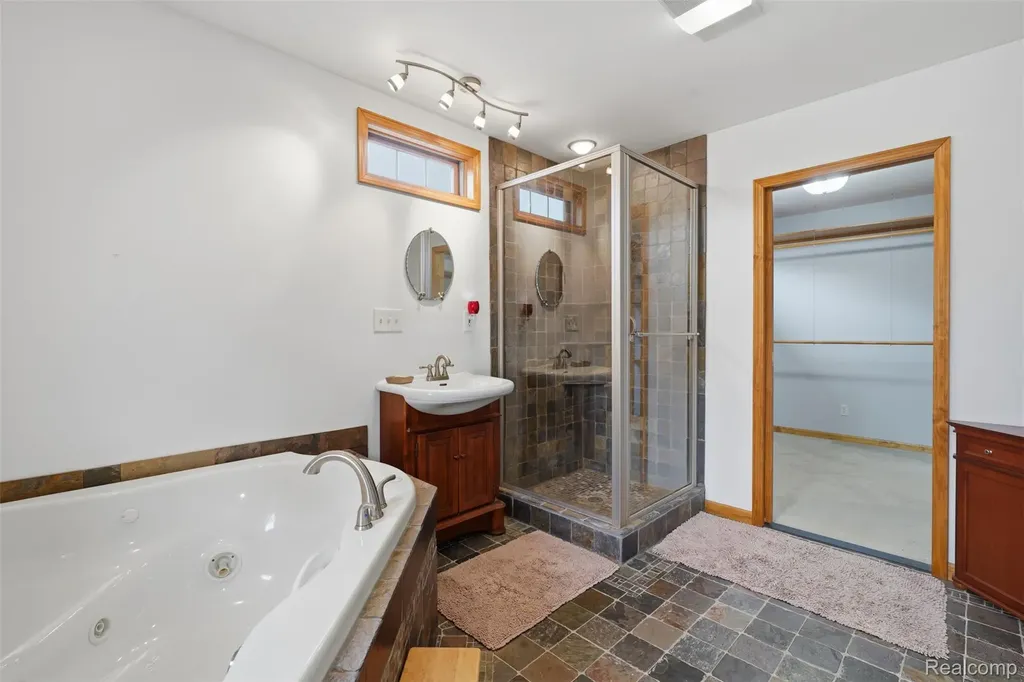3454 Paddington Drive Troy City MI 48084
