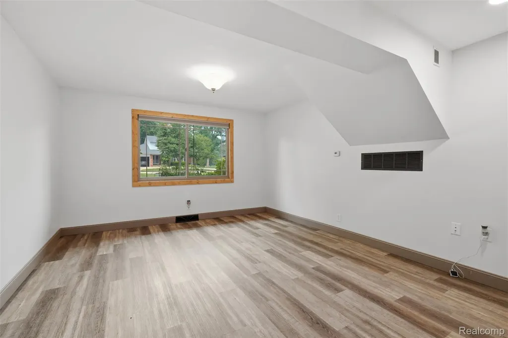3454 Paddington Drive Troy City MI 48084