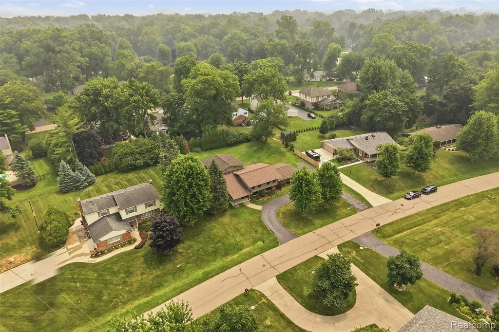 3454 Paddington Drive Troy City MI 48084