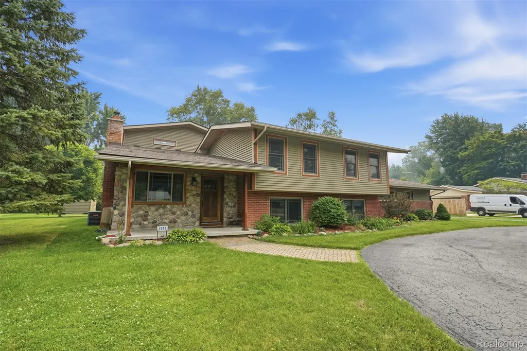 3454 Paddington Drive Troy City MI 48084