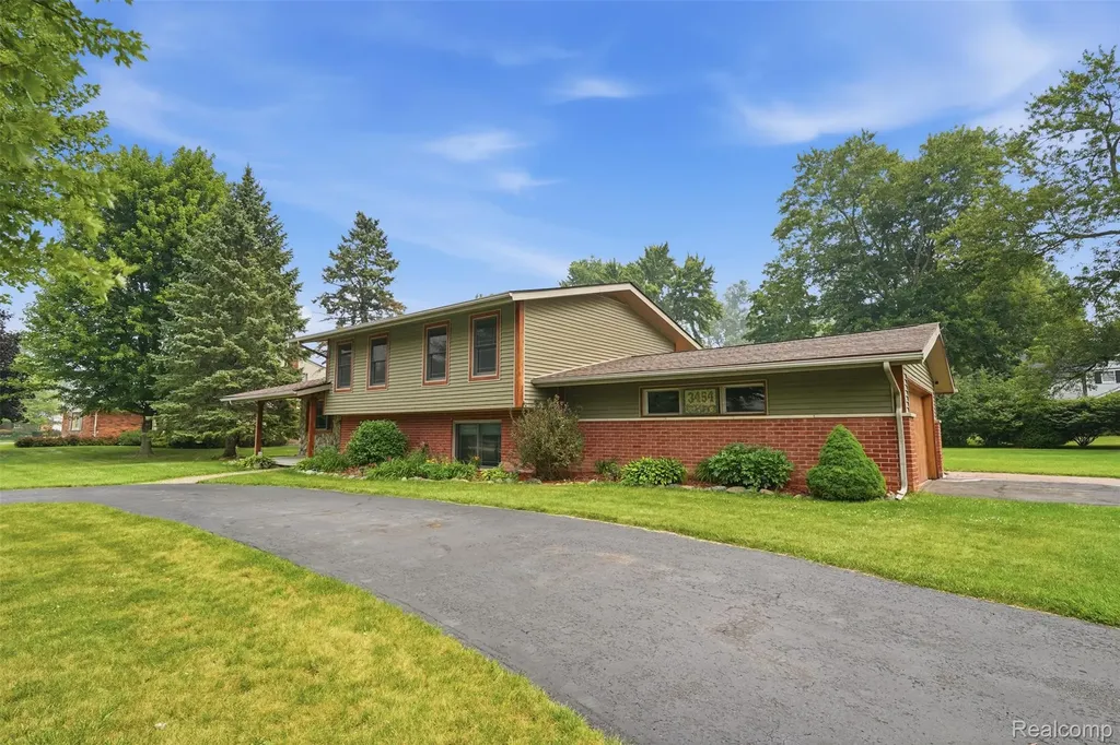 3454 Paddington Drive Troy City MI 48084