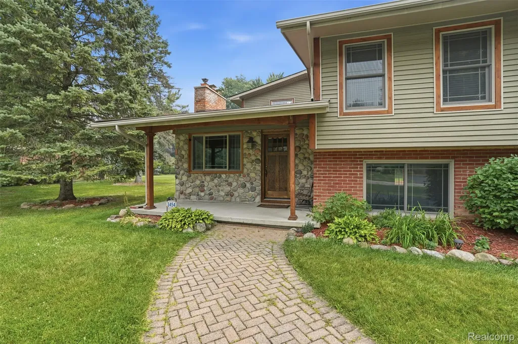 3454 Paddington Drive Troy City MI 48084
