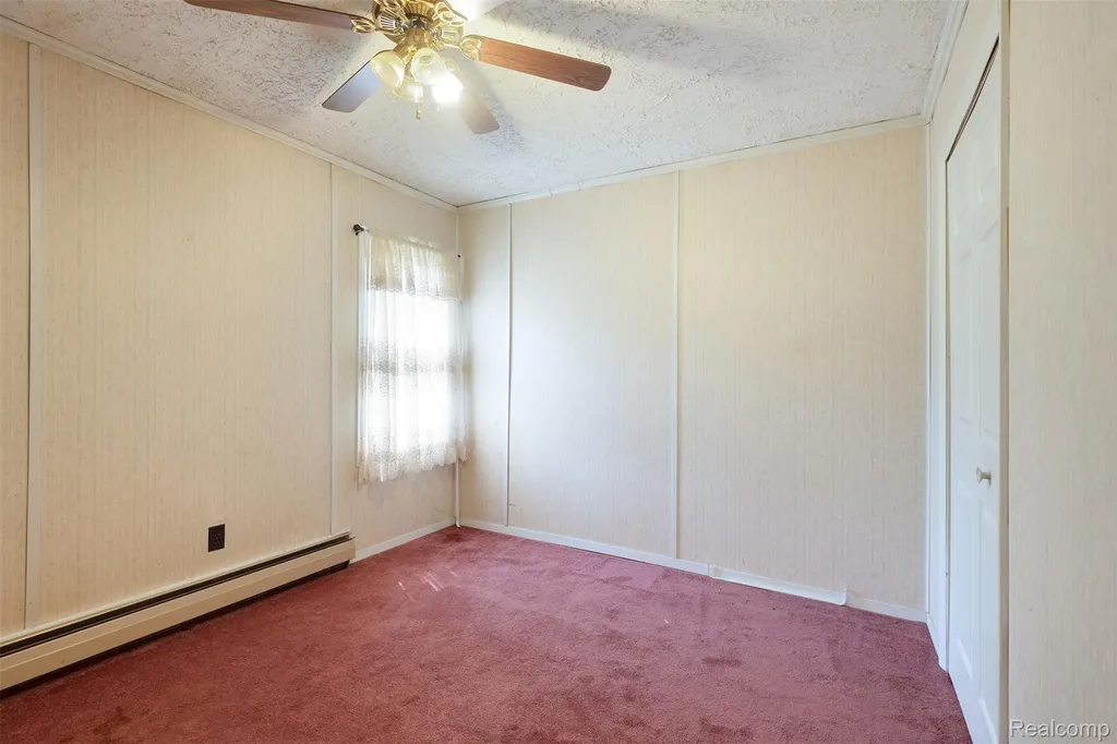 37483 Barth Street Romulus City MI 48174
