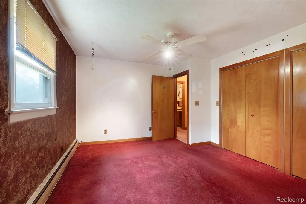 37483 Barth Street Romulus City MI 48174