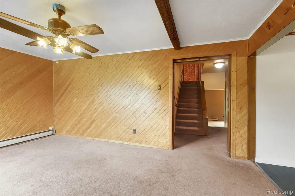 37483 Barth Street Romulus City MI 48174
