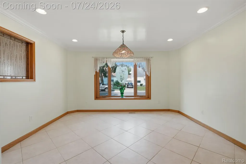 2469 Grindley Park Street Dearborn City MI 48124