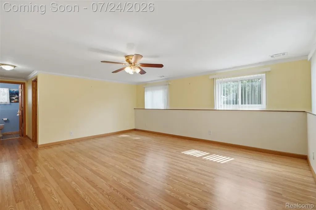 2469 Grindley Park Street Dearborn City MI 48124