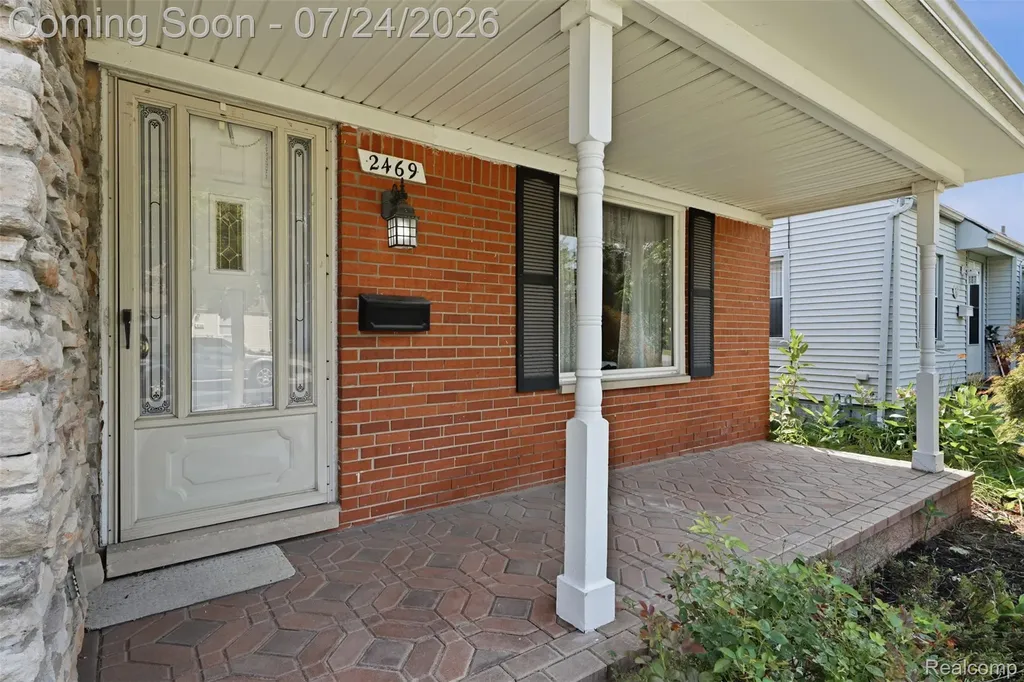 2469 Grindley Park Street Dearborn City MI 48124