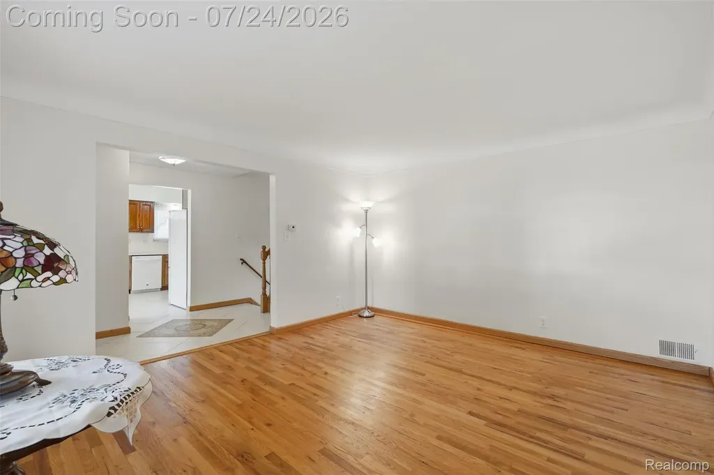 2469 Grindley Park Street Dearborn City MI 48124