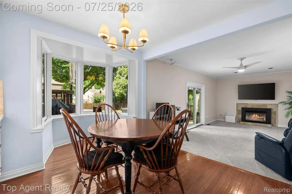 5963 Cliffside Drive Troy City MI 48085