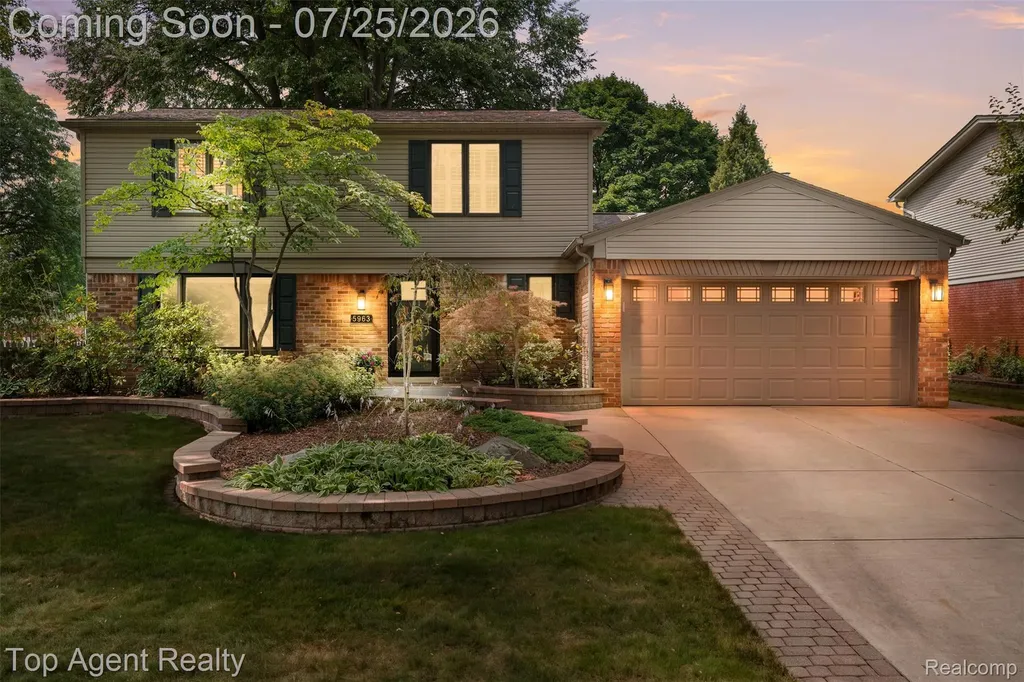 5963 Cliffside Drive Troy City MI 48085