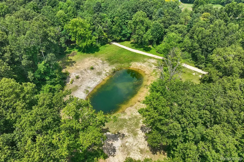 777 S Brandt Road Groveland Township MI 48462