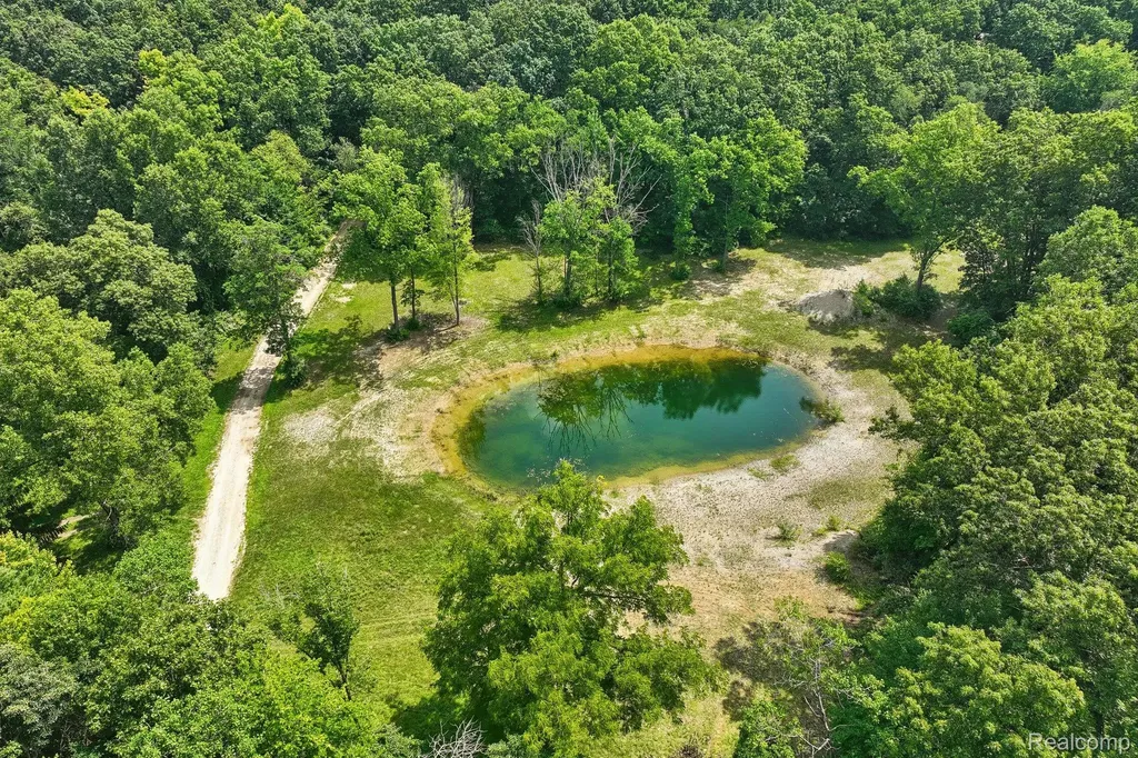 777 S Brandt Road Groveland Township MI 48462