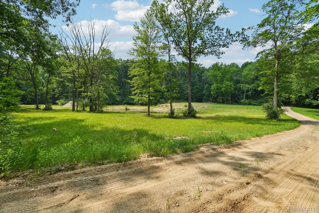 777 S Brandt Road Groveland Township MI 48462