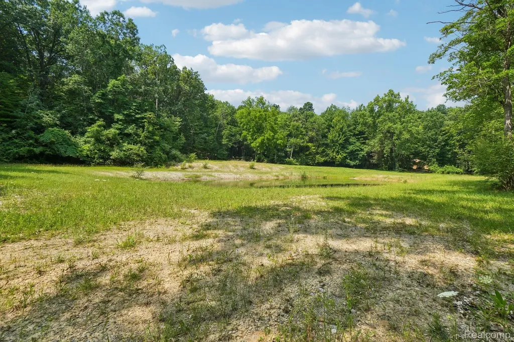 777 S Brandt Road Groveland Township MI 48462