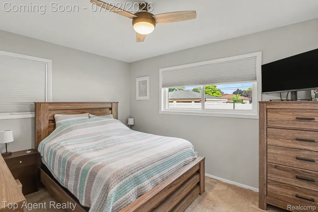 8835 Birkhill Drive Sterling Heights City MI 48314